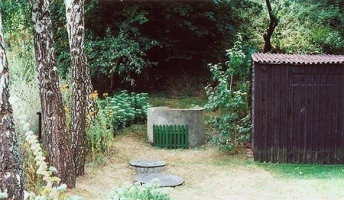 big_kochtopfe_w_ogrodku_smietnik